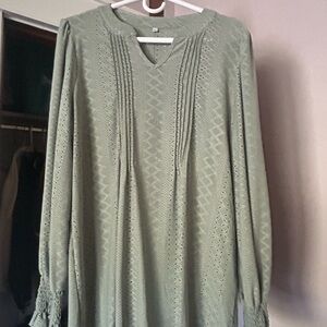 Elegant Green Knit Shirt